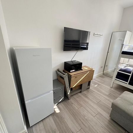 Willesden Green Budget Guesthouse London Exteriör bild