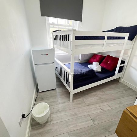 Willesden Green Budget Guesthouse London Exteriör bild